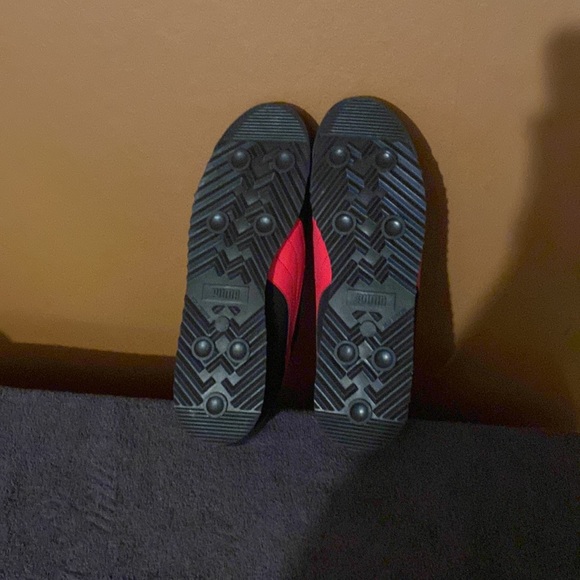 Puma Roma which are Black with a Red Stripe! - Picture 3 of 3